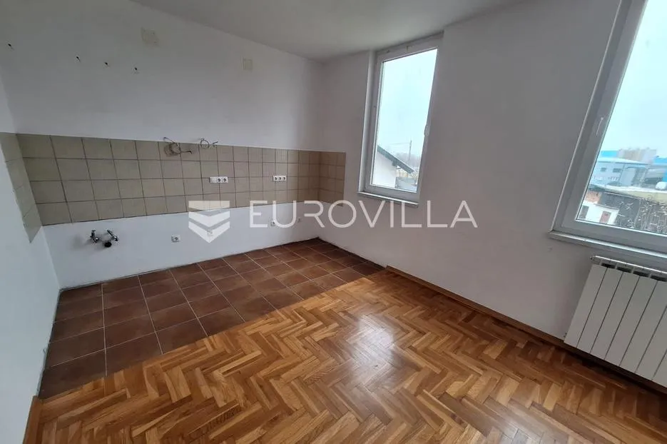 karlovac, stambeno poslovna zgrada 1000 m², višenamjenska mogućnost - slika 14