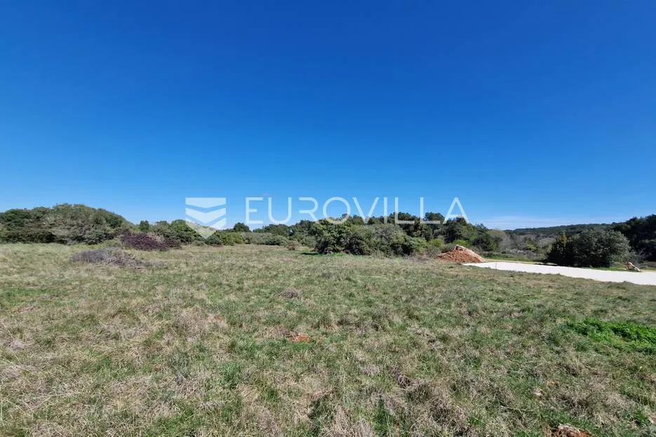 Istra, Volme, građevinsko zemljište 1500 m², 300 metara od mora, pogled na prirodu i šumu - Pomer, Medulin