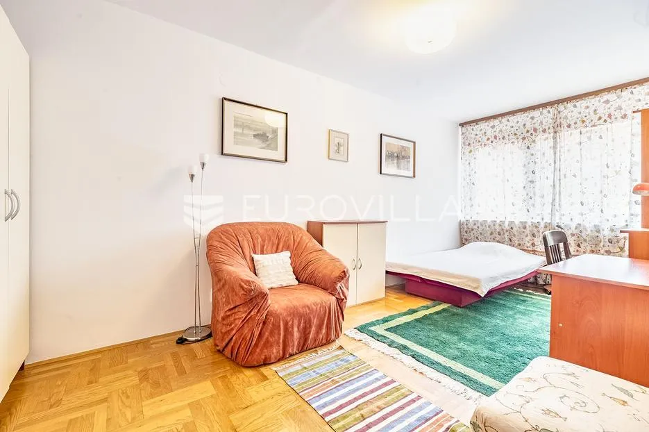 zagreb, savica, komforan trosoban stan 88 m² s pripadajućim spremištem - slika 4