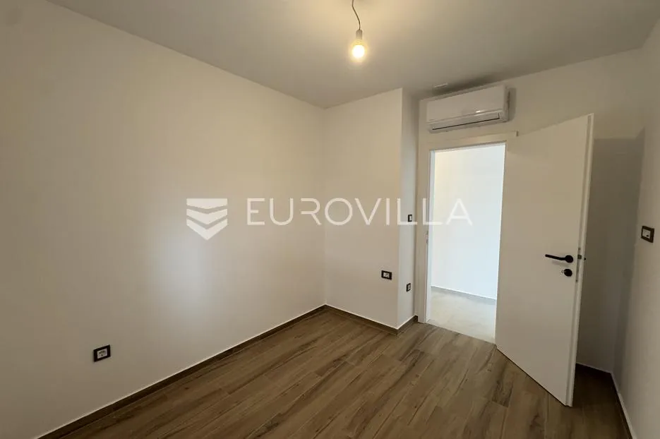 pag, šimuni, dvosoban apartman s vrtom 120 m od mora - slika 10
