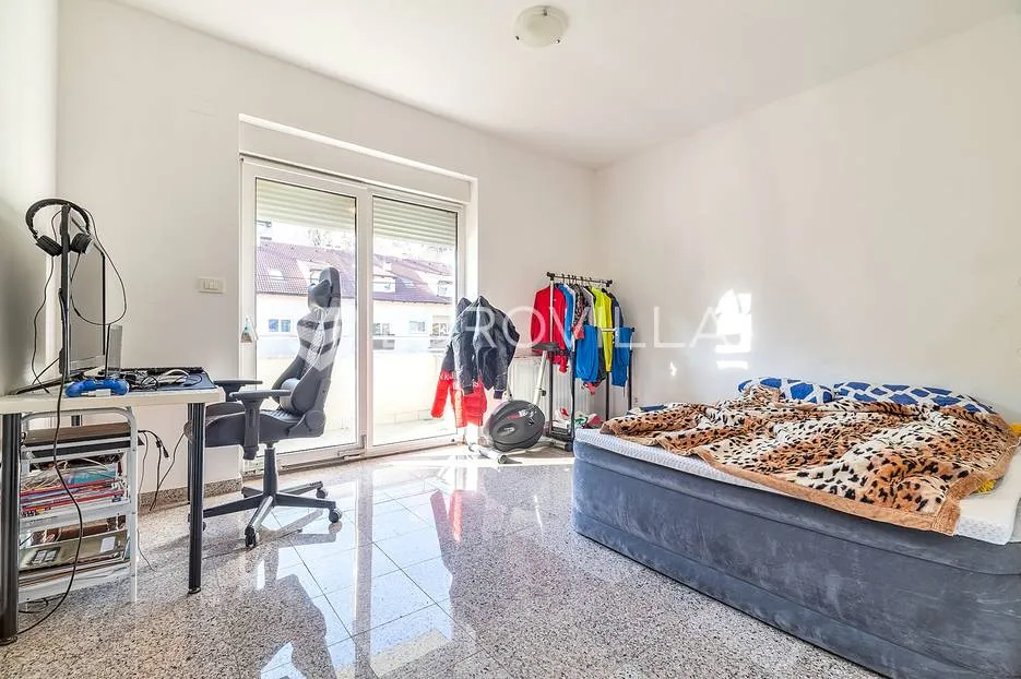 zagreb, bijenik peterosoban stan nkp 112 m2 + vpm - slika 4