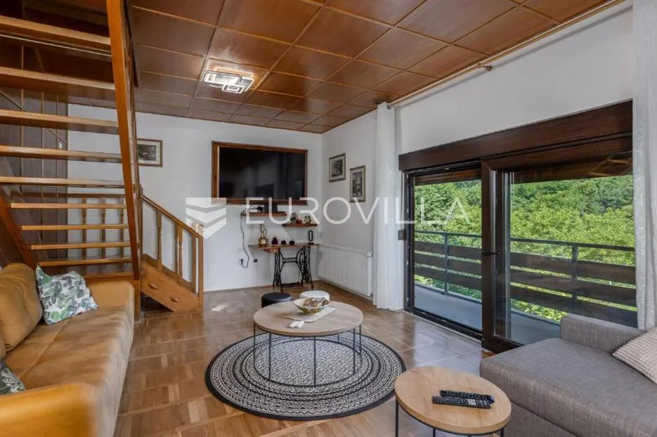 gorski kotar, brod na kupi, kompletno uređena kuća 250 m², jacuzzi, garaža - slika 3