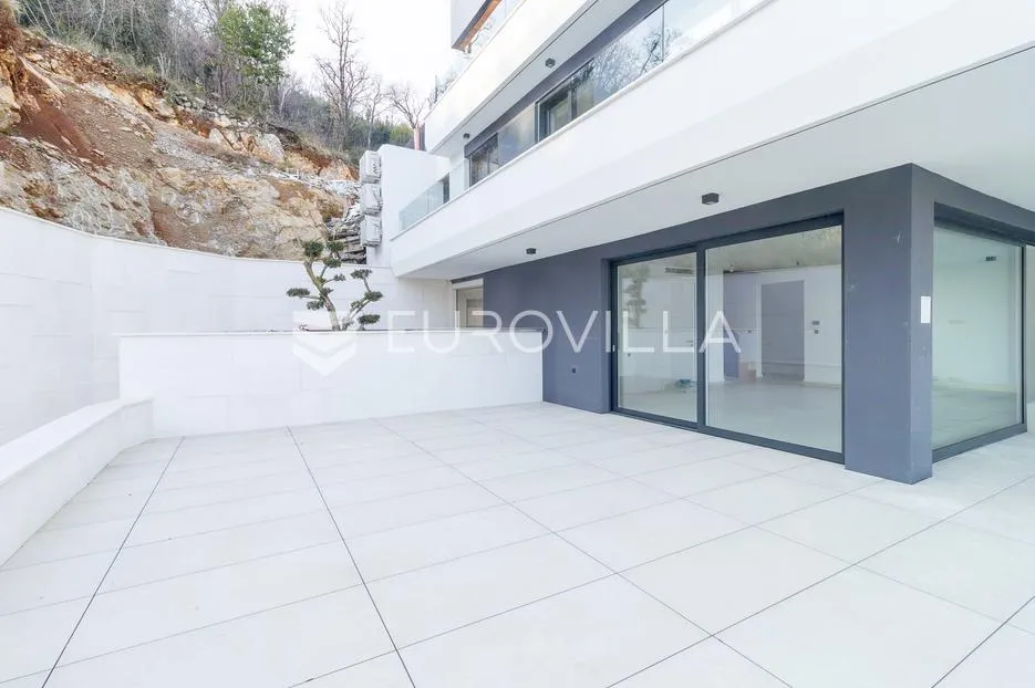 opatija, dvoetažni, četverosobni stan s pogledom na cijeli kvarner, 212,71 m² - slika 15