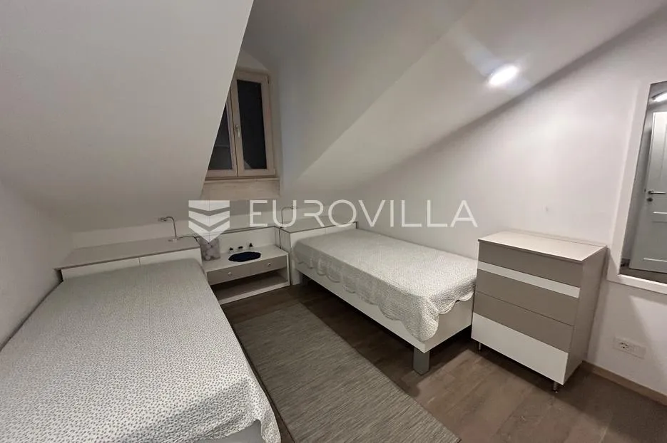 biograd na moru, trosoban stan 90,54m2 u centru grada, 50m od mora - slika 16