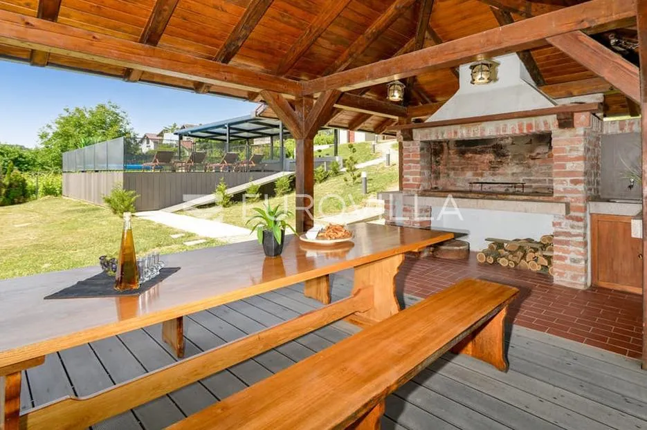 ivanić grad, caginec, kuća ukupne površine 233 m² s bazenom - slika 2