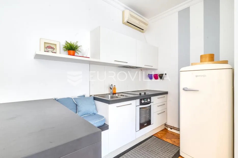 zagreb, strogi centar grada, predivan dvosoban stan, 34 m² - slika 3