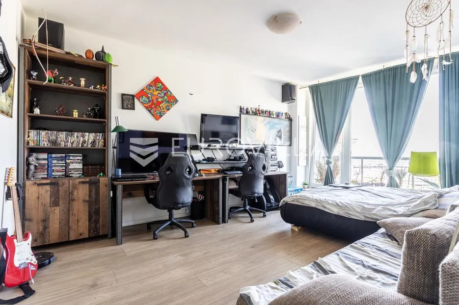 split, centar, prostrana etaža na izvrsnoj lokaciji s pogledom na more, 135 m² - slika 5