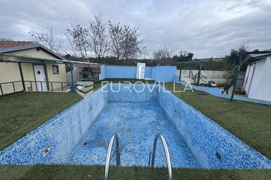 istra, rovinj okolica, prizemnica 70 m² s bazenom na parceli od 550 m² - slika 7