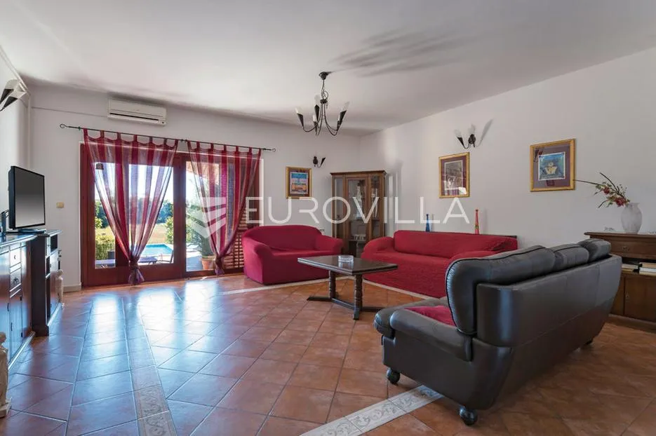 istra, premantura, duplex kuća 260 m² s pogledom na more i bazenom 24 m² - slika 8
