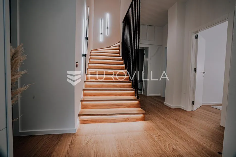 zagrebe, remete, četverosoban novouređeni stan neto korisne površine 140 m² - slika 18
