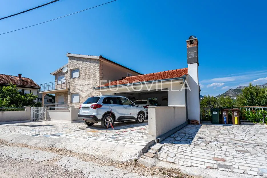 split, kamen, samostojeća kuća ukupne bruto površine 492 m² - slika 2