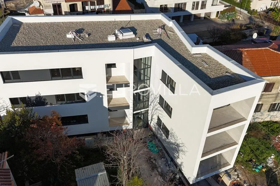 istra, rovinj, trosoban stan na 1. katu zgrade 99,90 m² - slika 6