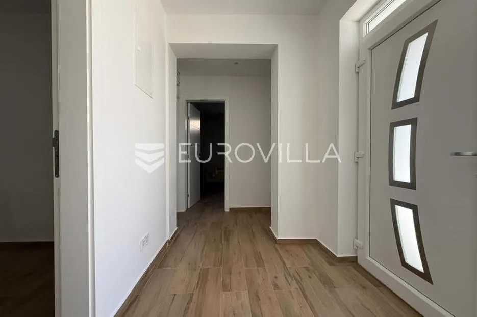 osijek, donji grad, novoadaptiran dvorišni stan s dvije spavaće sobe, 52 m² - slika 2