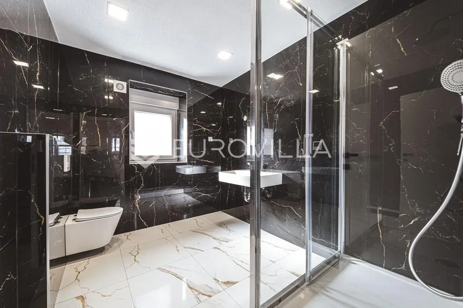 zaprešić, centar, četverosoban stan 160 m² s 4 parkirna mjesta, novogradnja - slika 8