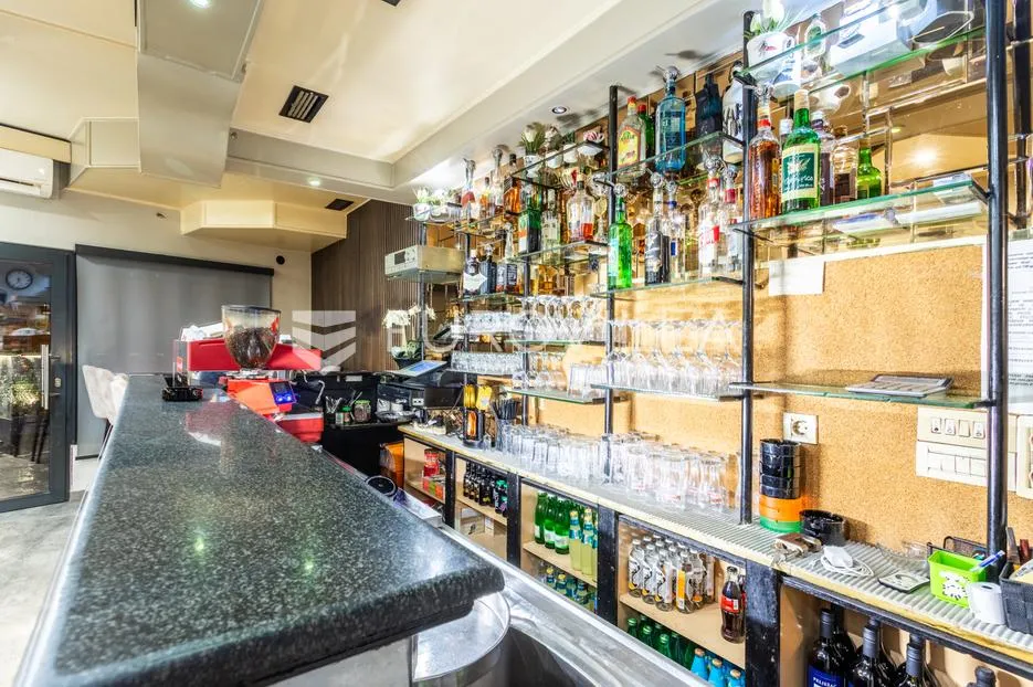 split, sućidar, uređen i uhodan caffe bar na frekventnoj lokaciji površine 47 m² - slika 5