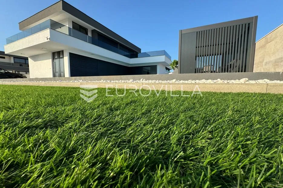 zadar, zemunik gornji, prekrasna vila s bazenom i okućnicom - slika 3