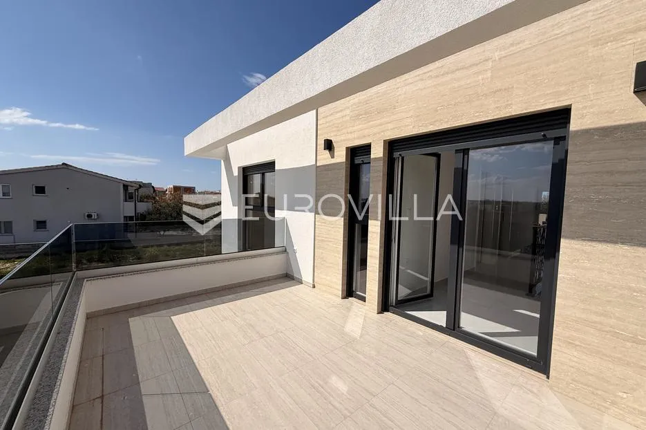 zadar, privlaka, ekskluzivna višetažna vila u privlaci s bazenom - slika 24