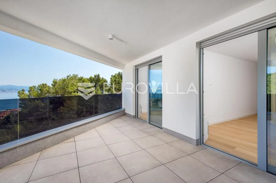 opatija, centar, višesoban stan u novogradnji s 4 parkirna mjesta nkp 247 m2 - slika 9