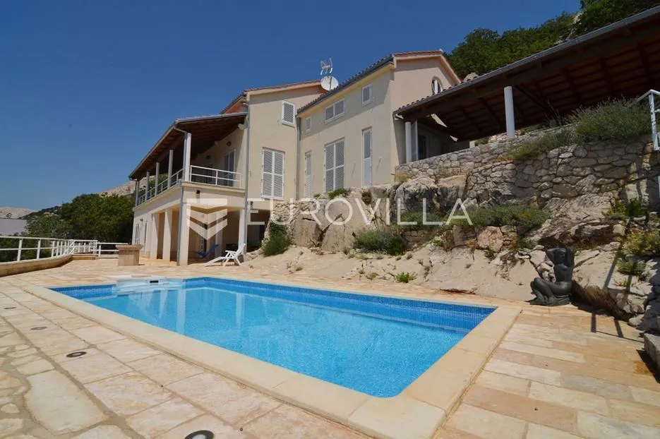 Krk, Stara Baška, ekskluzivna vila u stijeni 450 m², panoramski pogled na more