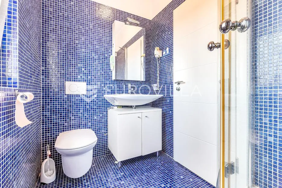 zagreb, maksimir, obiteljska kuća s bazenom 480 m2 - slika 15