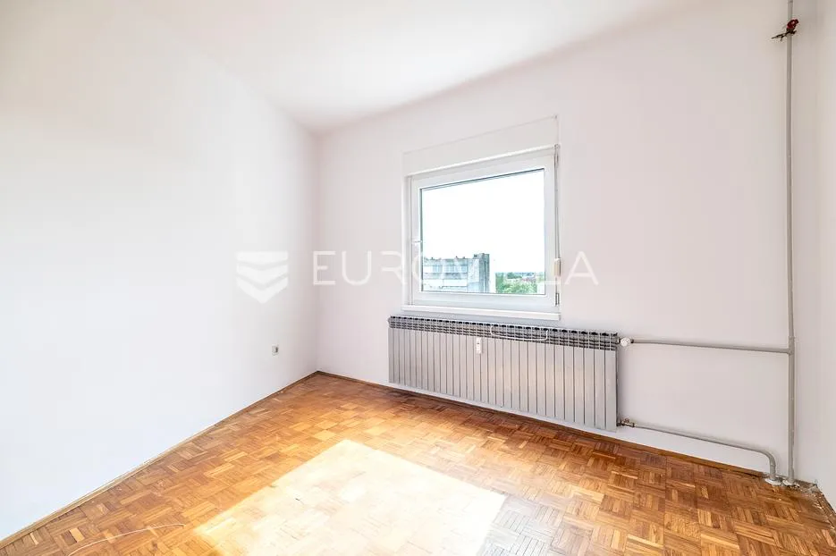 zagreb, dugave, prostran četverosoban stan s ostavom, 89 m² - slika 7