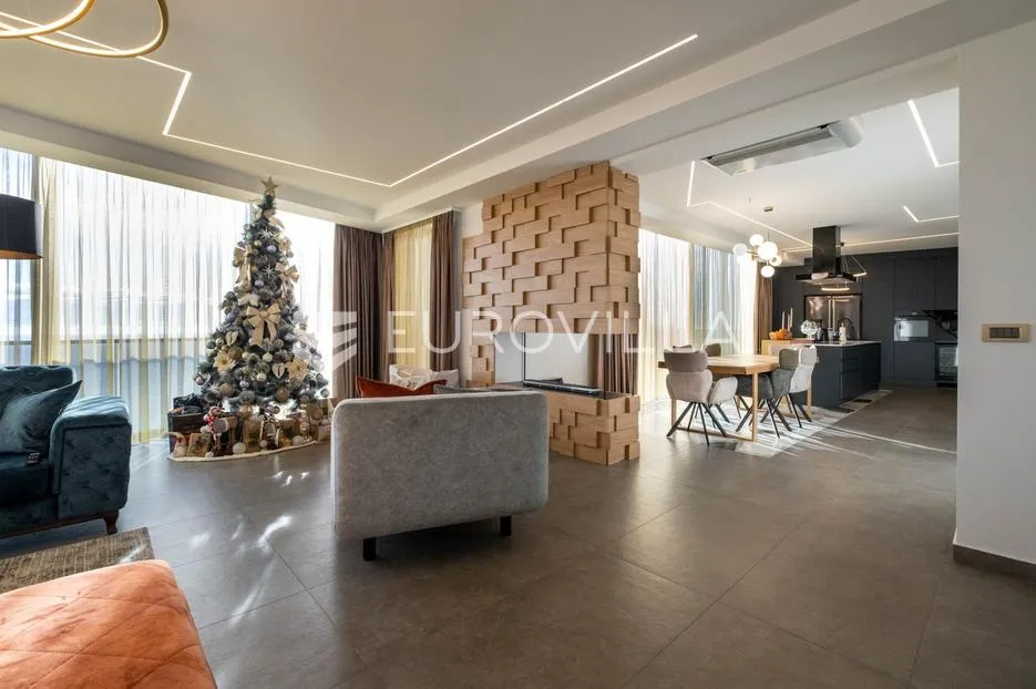 opatija, prekrasan penthause 228 m² s besprijekornim pogledom - slika 20
