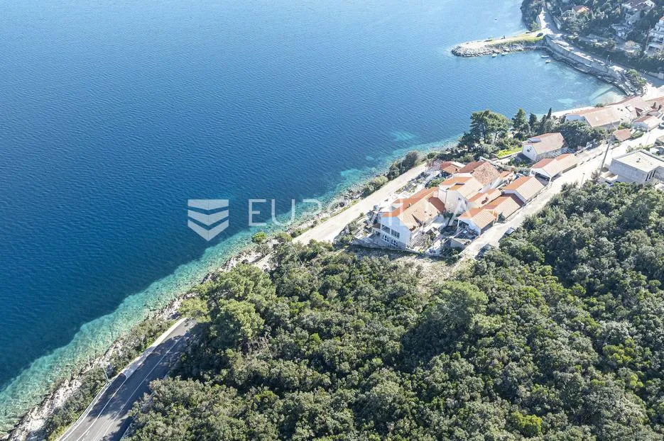 Korčula, Žrnovska Banja, građevinsko zemljište, prvi red do mora - Žrnovo, Korčula