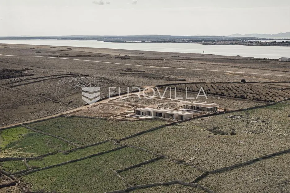 pag, povljana, villa s bazenom i pogledom na more - slika 18