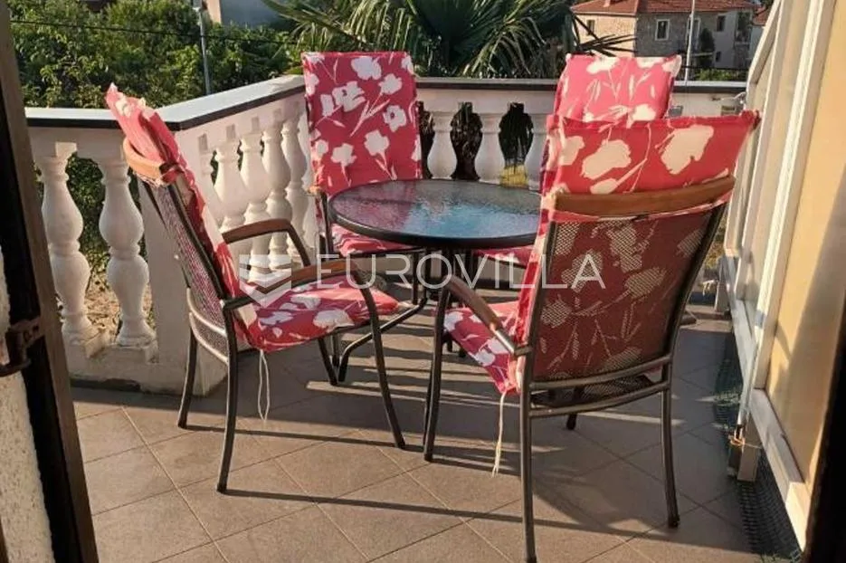krk, kuća s 5 apartmana, blizina mora, idealna za turizam, 150 m od mora - slika 11