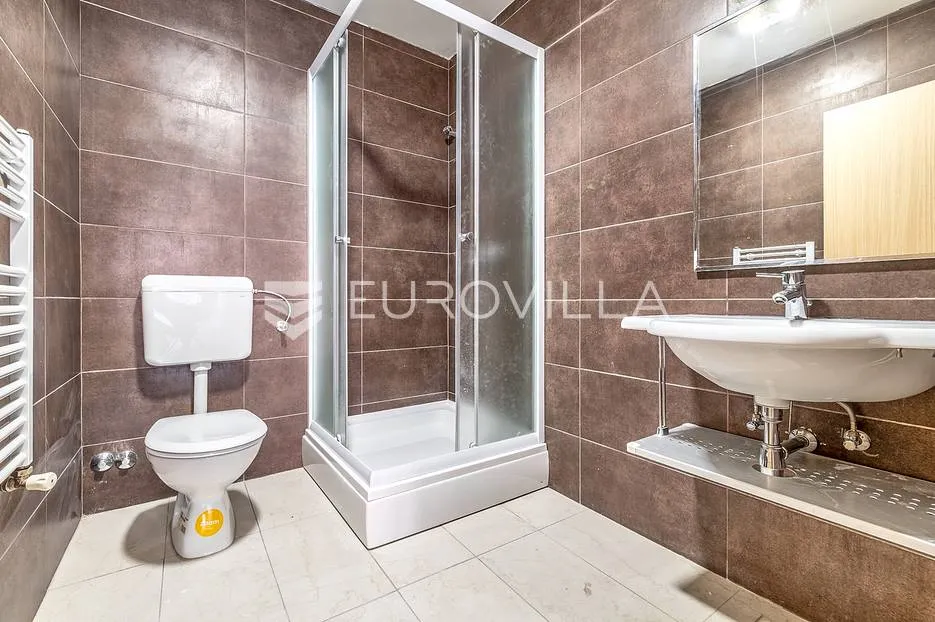 zagreb, žitnjak, poslovna zgrada 274 m² - slika 10