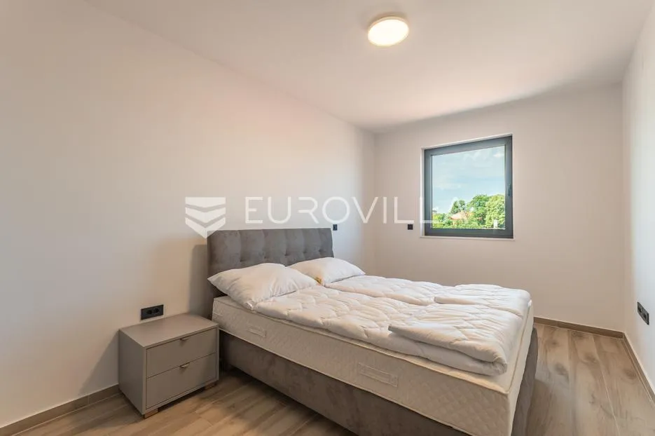 varaždin, centar, luksuzno namješten penthouse s parkingom novogradnja - slika 4