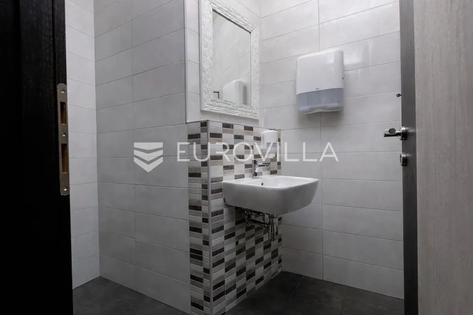 senj, investicijska prilika: potpuno opremljen 4* hotel na top lokaciji - slika 16