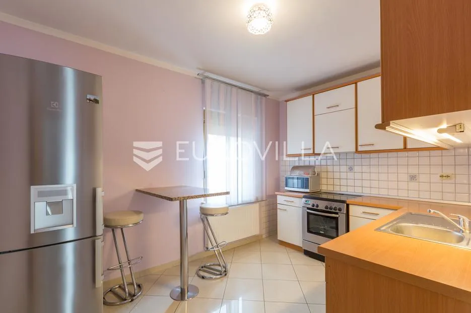 istra, pula prilika za investiciju, apartmanska kuća podijeljena na 3 stambene jedinice - slika 8