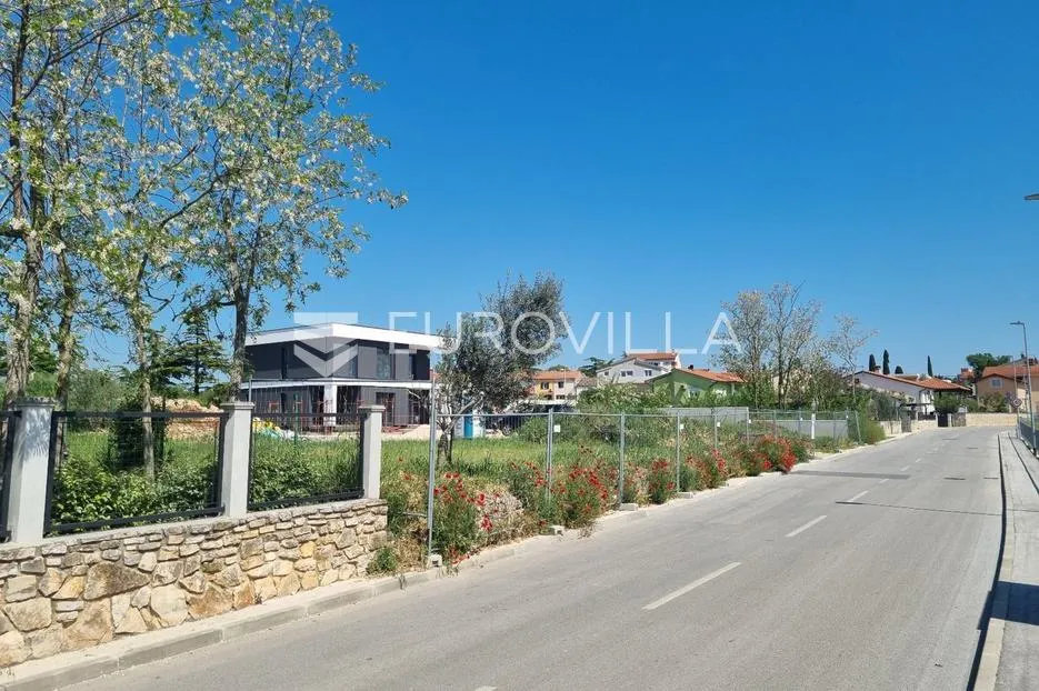 Istra, Pula, moderna vila s infinity bazenom, 1 km od mora, mirna lokacija - Štinjan, Pula