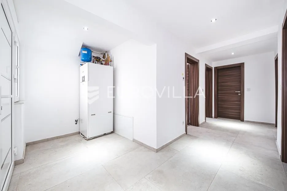 zagreb, srednjaci, novoadaptiran četverosoban stan, neto površine 76 m² - slika 10
