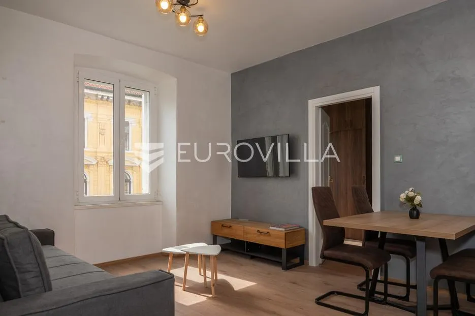 rijeka, centar, peterosoban stan 97 m² s dvije odvojene stambene jedinice - slika 6