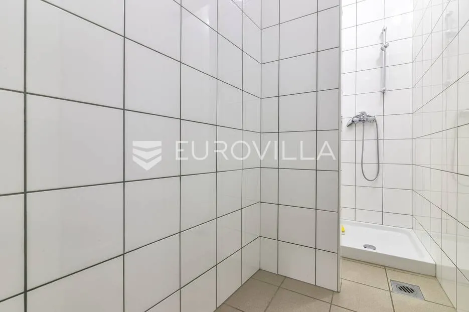zagreb, donji grad, open space poslovni prostor 60 m² u suterenu poslovne zgrade - slika 6