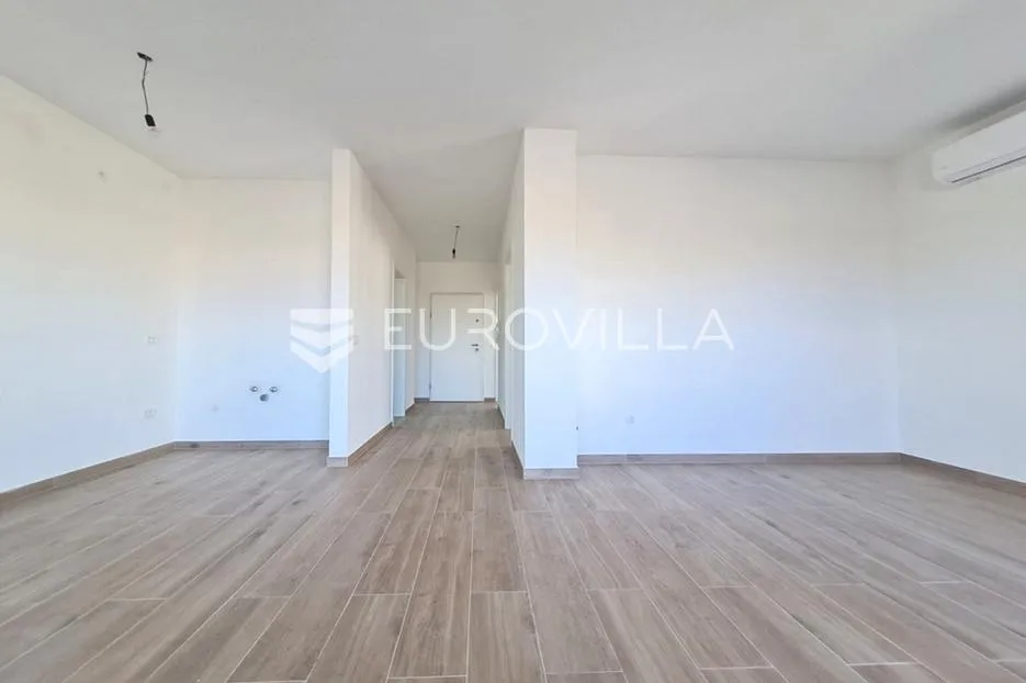 vir, luksuzan apartman u prizemlju s vrtom i pogledom na more - slika 7