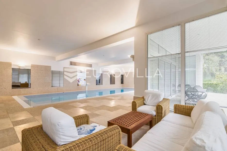zagreb, mlinovi, luksuzna vila 860 m² na zemljištu 2600 m² - slika 22