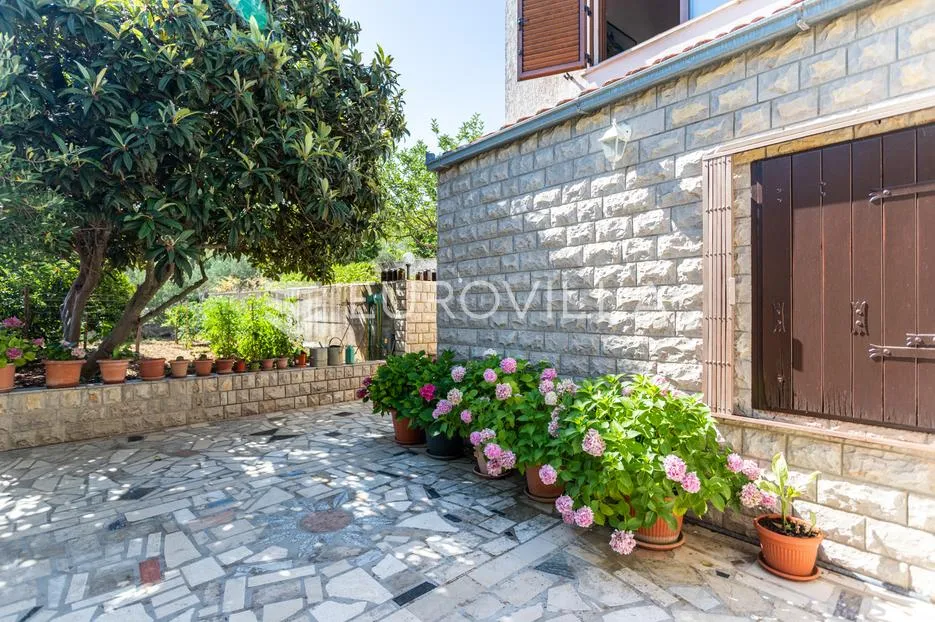 čiovo, lijepa samostojeća kuća s otvorenim pogledom na more - slika 34