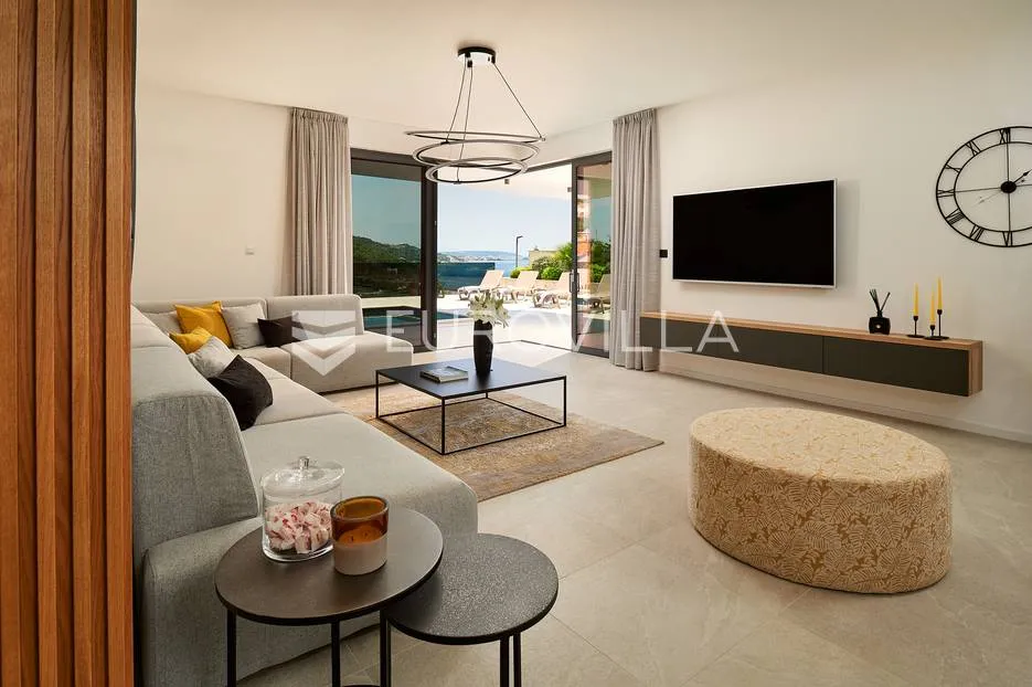 trogir - marina, luksuzna vila s vanjskim, grijanim bazenom - slika 11