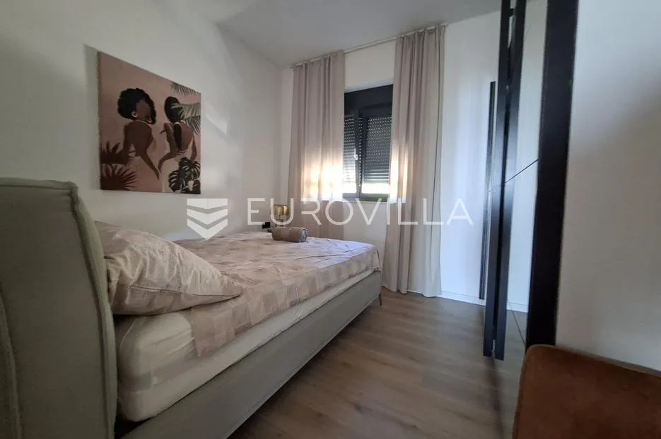 lovran, moderan stan, 90 m2,u novoj zgradi s bazenom - slika 7