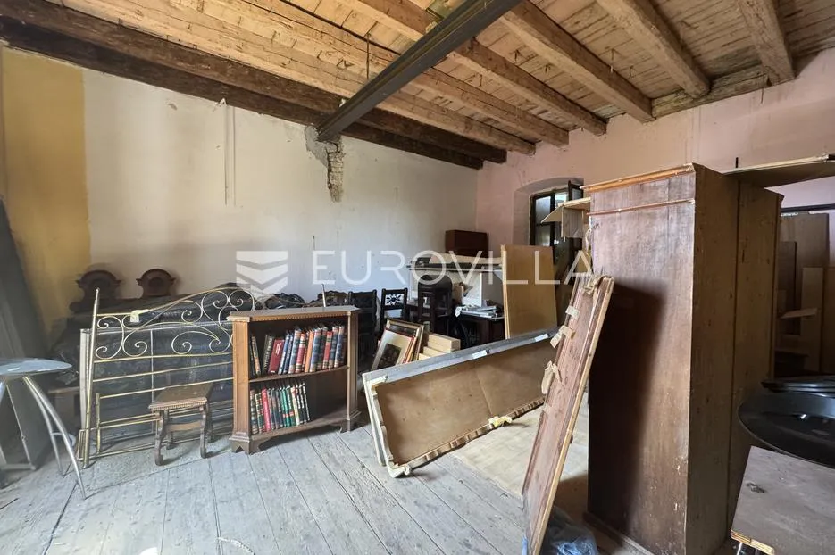 istra, tar, kamena kuća u nizu za renovaciju s okućnicom, 500 metara od mora - slika 5