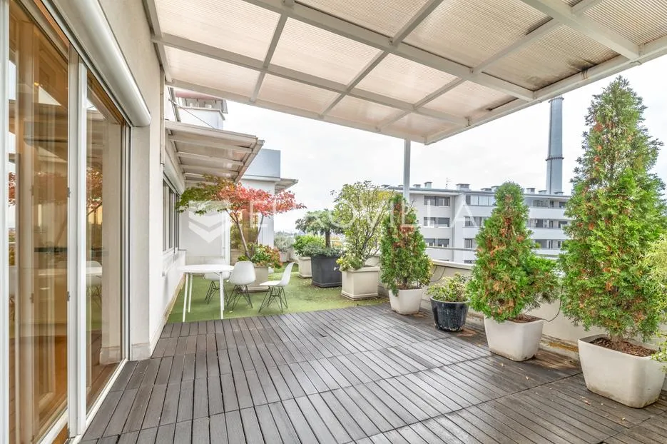 zagreb, trakošćanska, luksuzan četverosoban penthouse 304 m² i garaža za dva automobila - slika 6