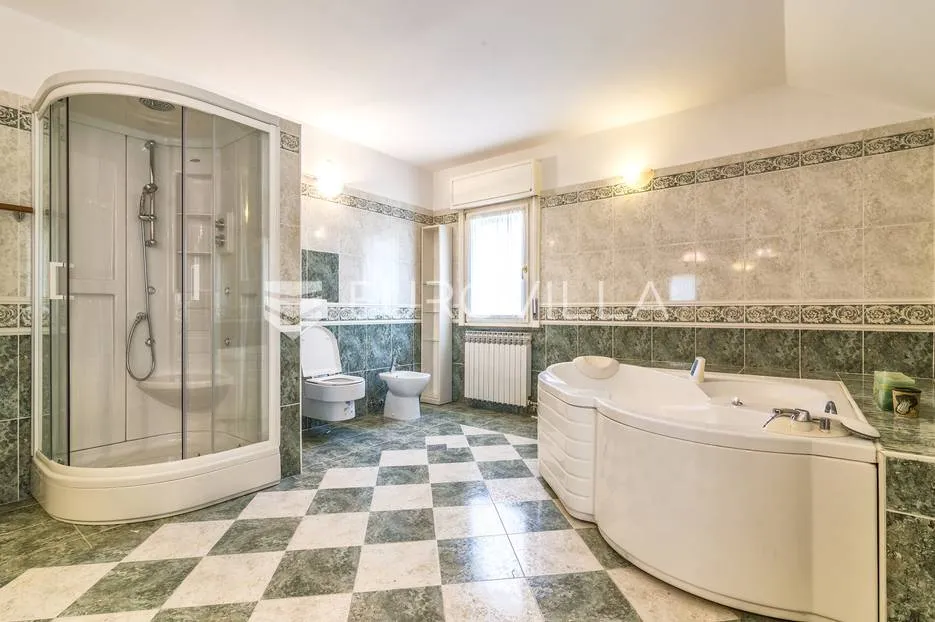 zagreb, šestine, najam luksuzna vila na tri etaže površine 500m2 s perivojem - slika 9