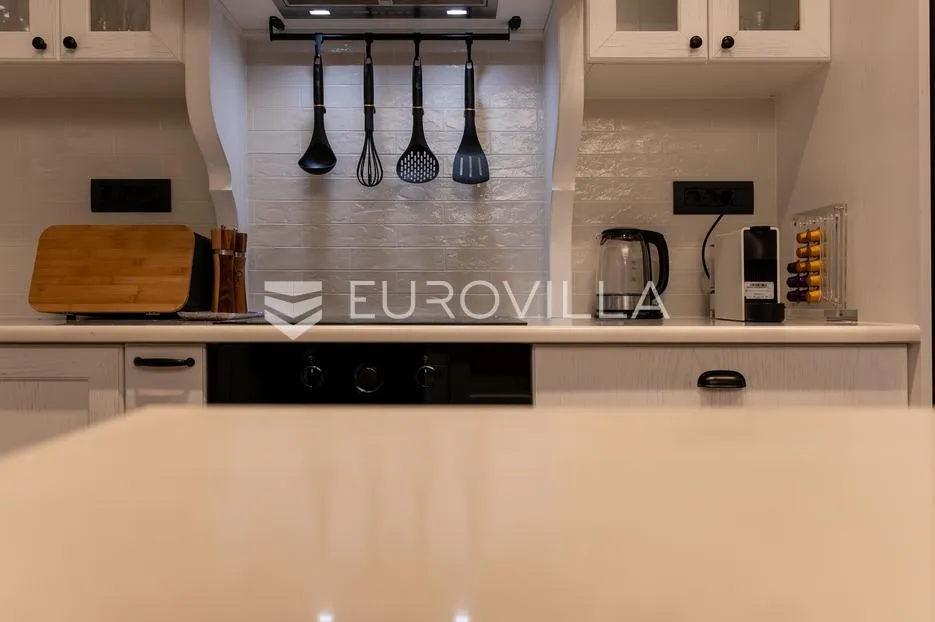 istra, momjan, moderna kamena vila - slika 9