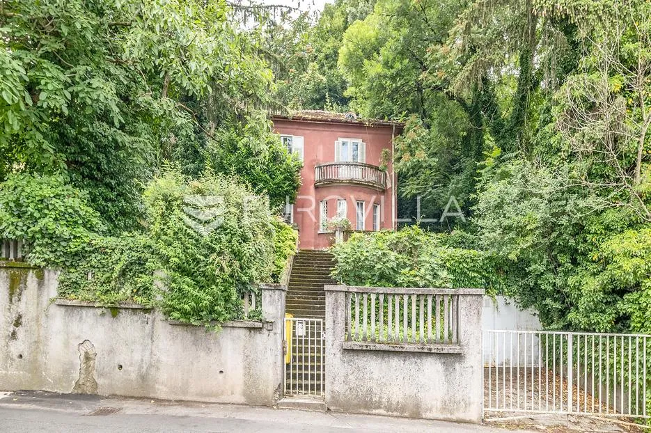 Zagreb, Mlinarska, prekrasna villa za adaptaciju na zemljištu 1.730 m²