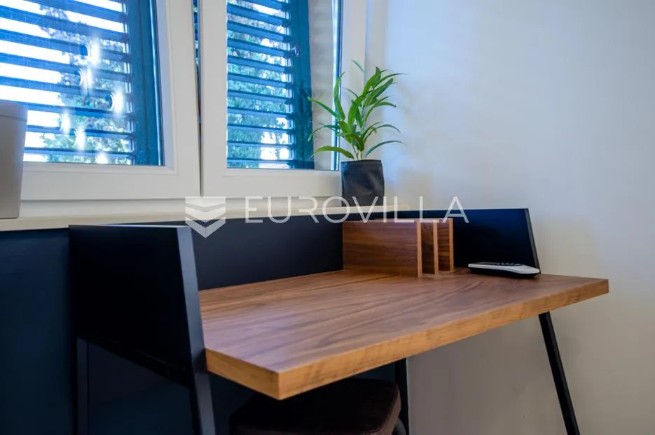 split, tršćanska - renovirani stan s parkirnim mjestom - slika 23