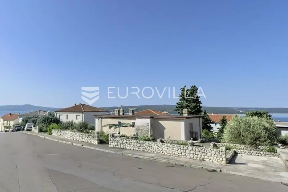 Crikvenica, dvosobni apartman 35 m², lođa i pogledom na more