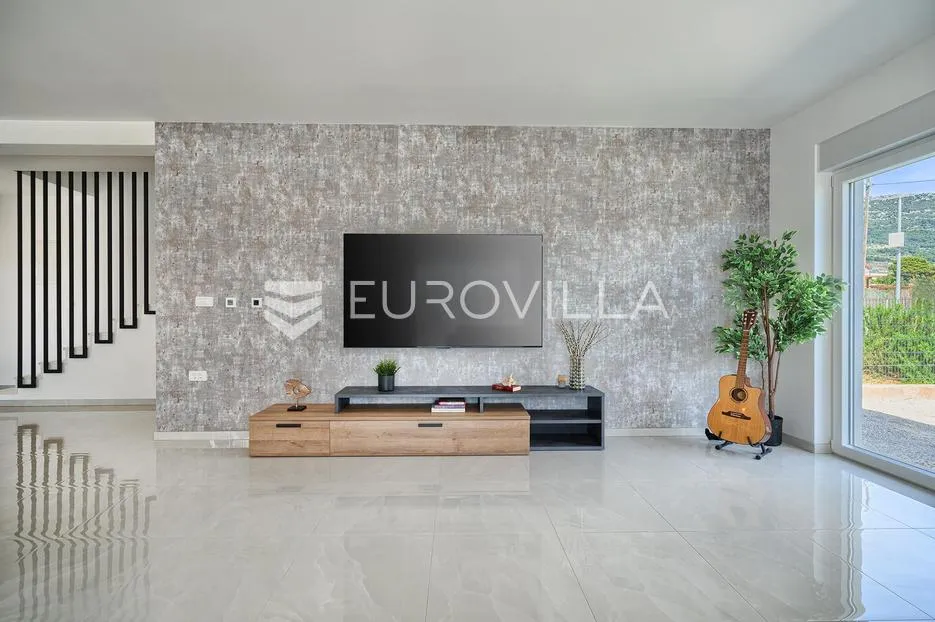 kaštel novi, novoizgrađena vila za dugoročni najam - slika 9